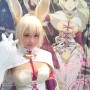 コミケ最大の目玉！？　御伽ねこむのきわどいコスプレに会場騒然！